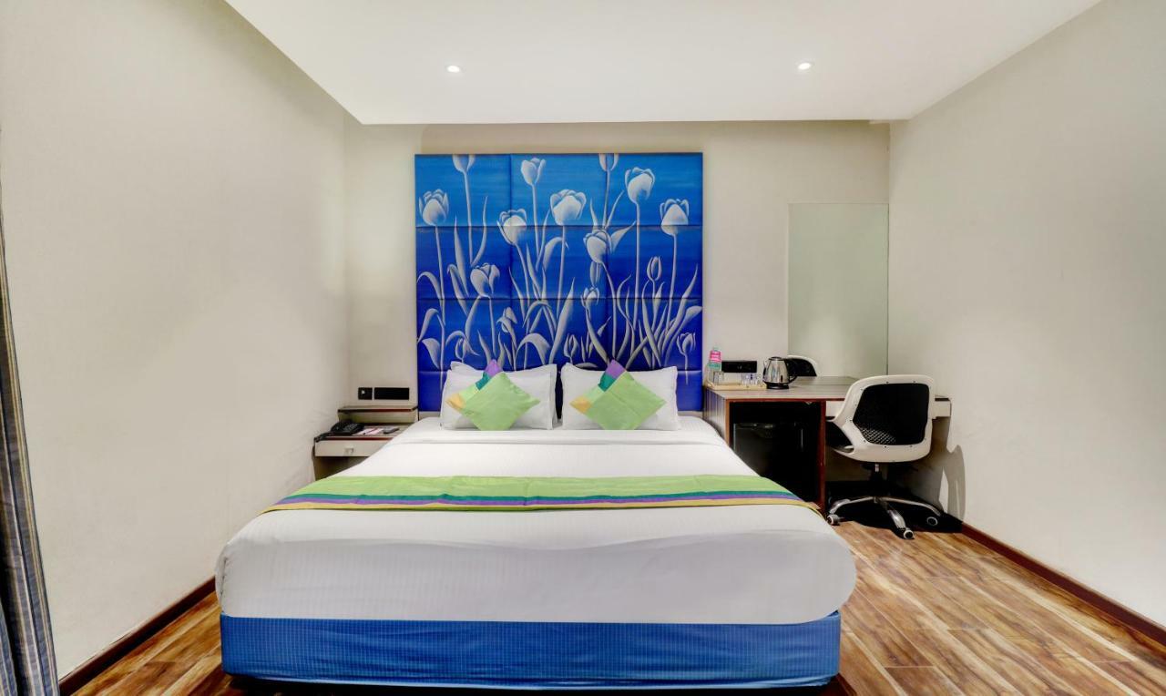 The Spring Hotel Chennai Exterior photo